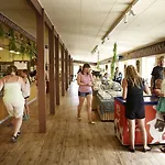 Zoo Hostel Givskud