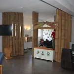 Zoo Hostel Givskud